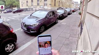 Flora Milano: Sladko študent z očali rada, da sesati &amp;amp; ride petelin! Snap-fuck.com