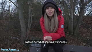 Nyilvános Ügynök Csaló Feleség Megy, meg a Csavarokat egy Idegen