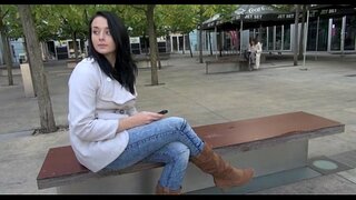 Wench léiwer blowjobs vill