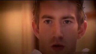 Henessy vidi njen korak brat jerking off v svojem b