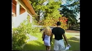 Vroča blondinka analni bunduda