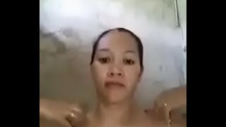 ���ందమైన ఆట. మీ. ఆమె pyssy